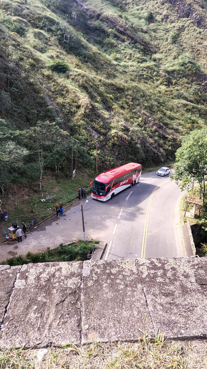 Expresso Freitas — Carro 2020 lateral cidade